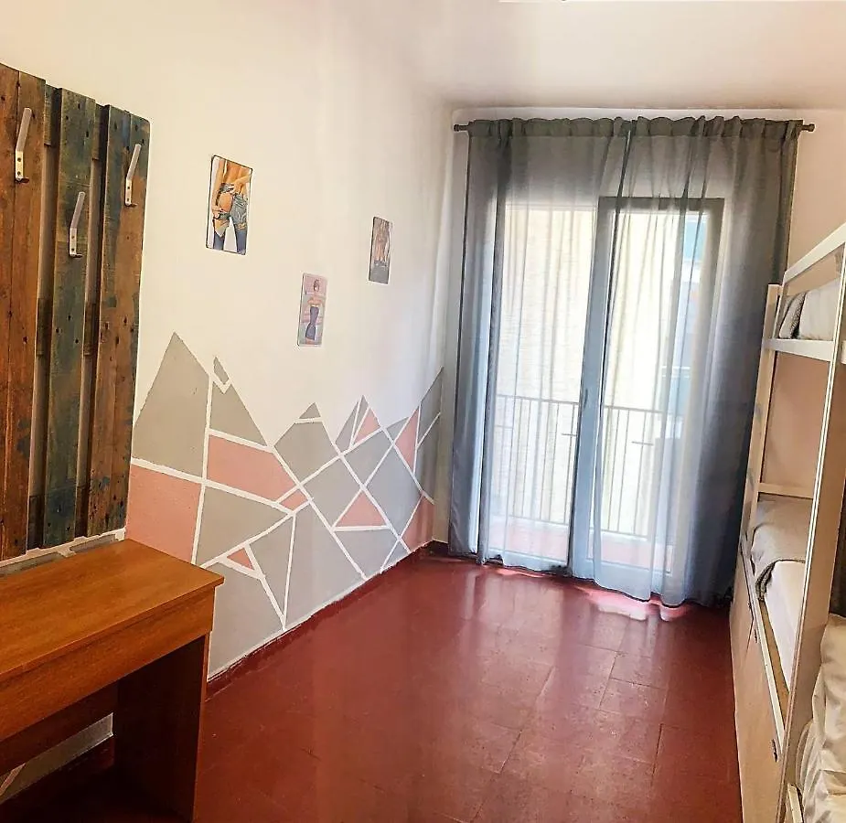 Albergue Loft Apart&Hostal Lloret de Mar Espanha